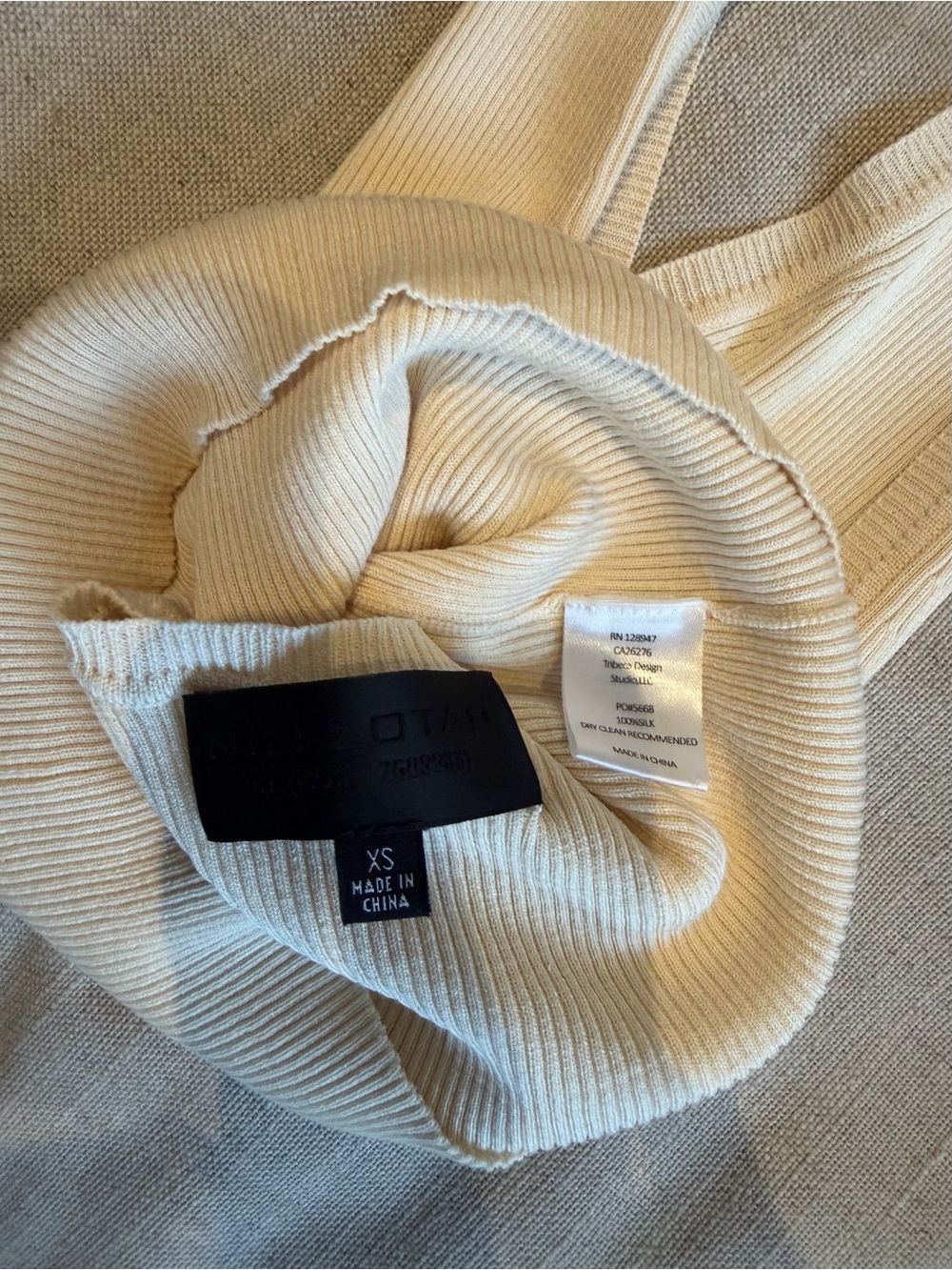NILI LOTAN IVEY SILK HALTER, XSMALL Cream Ribbed Halter V-Neck Tank Top - Picture 8 of 11